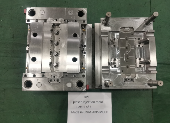 injection mold 8.png